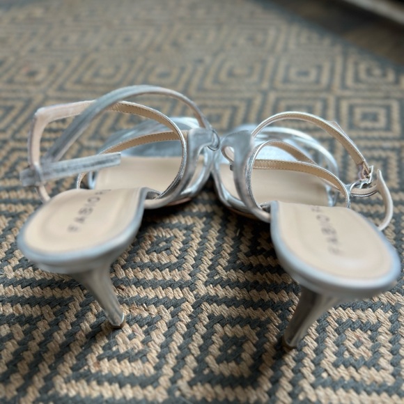 Heeled Sandals/Heels - Picture 3 of 3